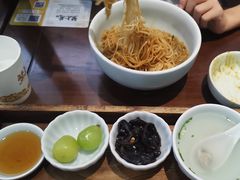 -蟹上黄·蟹黄面·江南糖水(人民广场店)