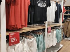 -优衣库(上海金桥太茂店)