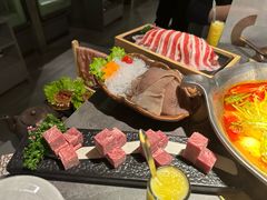 -湊湊火锅·茶憩(杭州湖滨银泰in77店)