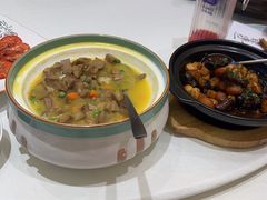 -沪华海鲜大酒楼(南汇店)