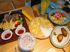 -菲滋BOX(定海凯虹店)