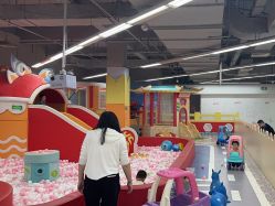 -孩子王童乐园(泰州万达店)