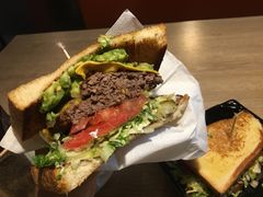 圣塔芭芭拉经典牛肉特堡-The Habit Burger Grill 哈比特汉堡(复兴soho店)