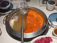 -左庭右院鲜牛肉火锅(金山万达店)