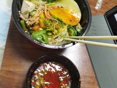 -万记麻辣烫国展总店