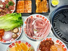 -哈哈碳都·牛肋条无限自助烤肉(台江万达店)