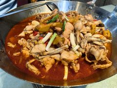 -昱龙大盆牛蛙馆(三兴街总店)