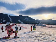 -鳌山滑雪度假区