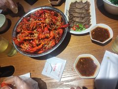 -琥珀老六龙虾(四里河店)