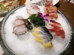 -青瓦餐厅·生鱼片·韩园烤肉(西塔店)