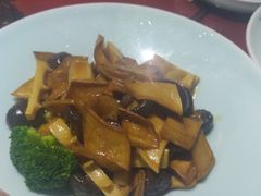-窄巷子陕菜馆·地道陕西菜(粉巷店)