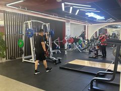-英派斯健身旗舰店(海信国际中心馆)