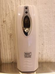 -简法造型·品牌形象店