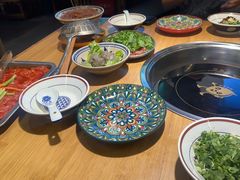 -洱火云南酸菜牛肉火锅(石景山当代商城店)