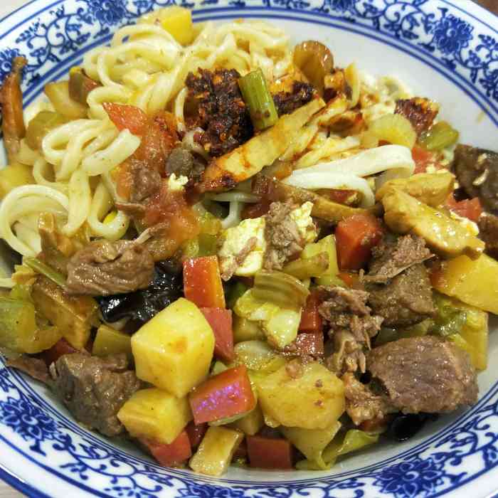 清真马家手工牛肉臊子面-"突然想吃面,发现离得最近的面馆就是这家 .