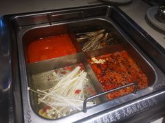 -旺龙巷重庆脆毛肚火锅·潜山扛把子店(潜山商业街店)
