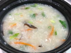 砂锅鲜蔬菌菇粥-嘉和一品(长江道店)