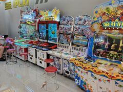 -爱玩嘉年华(龙湖曲江天街店)