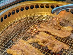 -铭牛烧肉·和牛海鲜自助(高新月牙湖店)