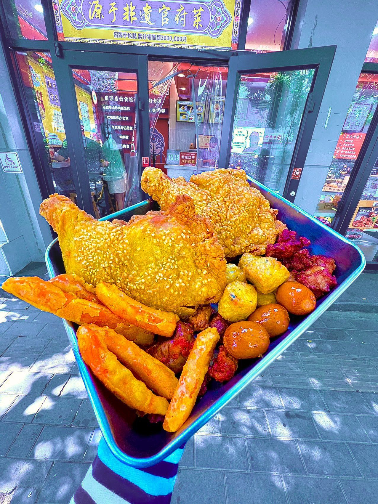 夏季宵夜,9077余婆炸鸡:京城里的美味新宠