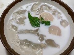 荔枝冰粉-佬肥猫(国华广场店)
