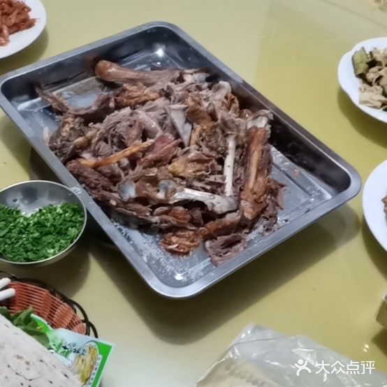 大汶口老赵烤全羊