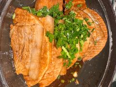 -头上红煨盐鸡乡村食府