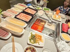 -海底捞火锅(曹安公路店)