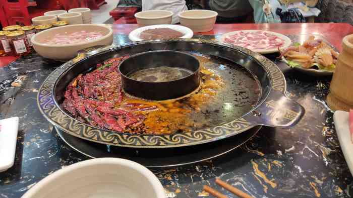 过三关老火锅(红土地店)-"过三关算是红土地的火锅老店了,在这吃了有.