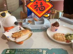 -水桶王国主题餐厅·聚会·生日派对·亲子活动·家庭套餐(亚龙湾希尔顿店)