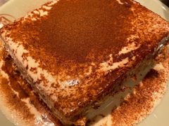 漏奶滑-潮界(虹桥新天地店)