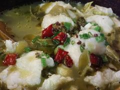 -周鱼小馆石锅酸菜鱼(活力汇店)