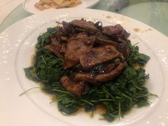 -梅龙镇酒家(南京西路总店)