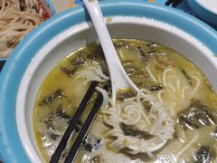 -灵芝妹子海鲜米线(凯德和平广场店)