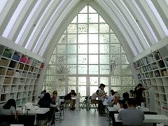 -钟书阁(松江泰晤士小镇店)