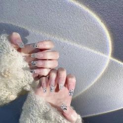 -VIVI BEAUTY  美甲美睫皮肤管理中心