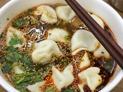 酸汤牛肉水饺-回坊马二饺子馆