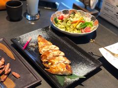 -铭牛烧肉·和牛海鲜自助(高新月牙湖店)