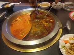 -沸炉重庆老火锅(军事博物馆店)