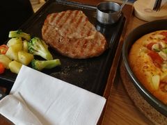 -必胜客(新中纬店)