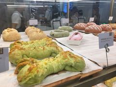 -奈雪的茶(市百一店)