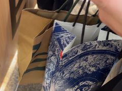 -霸王茶姬(上海静安大悦城店)