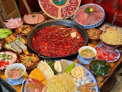 -周小明火锅(黑金冠社区店)