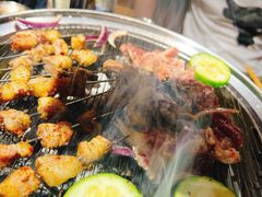 -围炉肉舍•炭烤活鳗•丹东海鲜烤肉(步行街店)