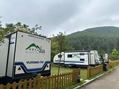 -十万大山布透温泉