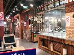 -宝燕海货工场(长江国际店)