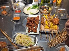 -马路牙子烧烤音乐酒馆(望京店)