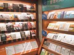 -西西弗书店&矢量咖啡(壹方购物中心店)