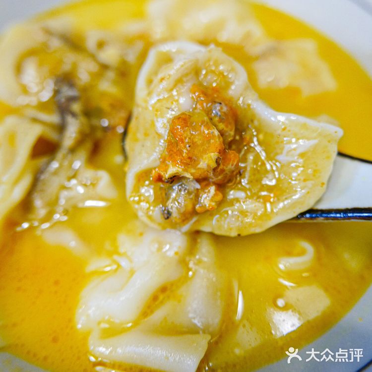 广州天河 | 也能吃上瀑布般的蟹黄捞面啦~