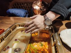 -东巴人鱼豆花火锅(幸福街店)